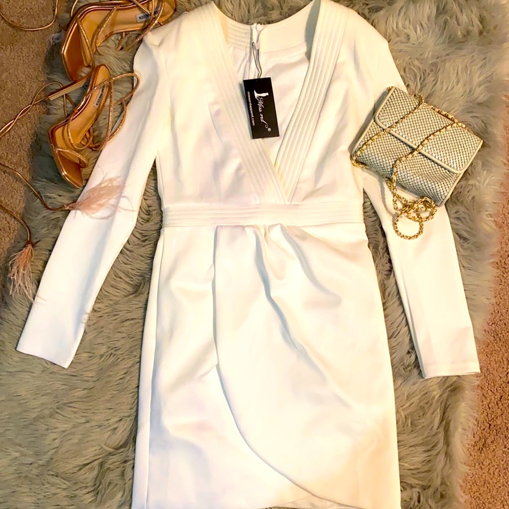 WOW!! Winter White Dress